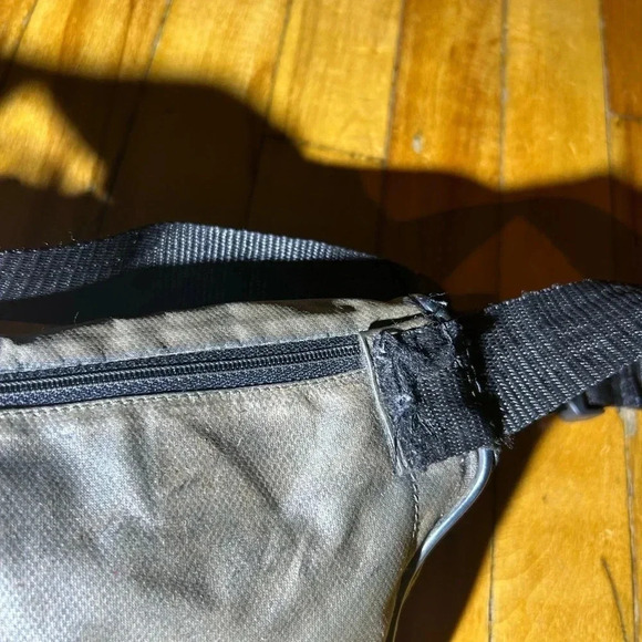 Authentic vintage Fendi waistbag fanny  pack bum bag - Picture 6 of 16